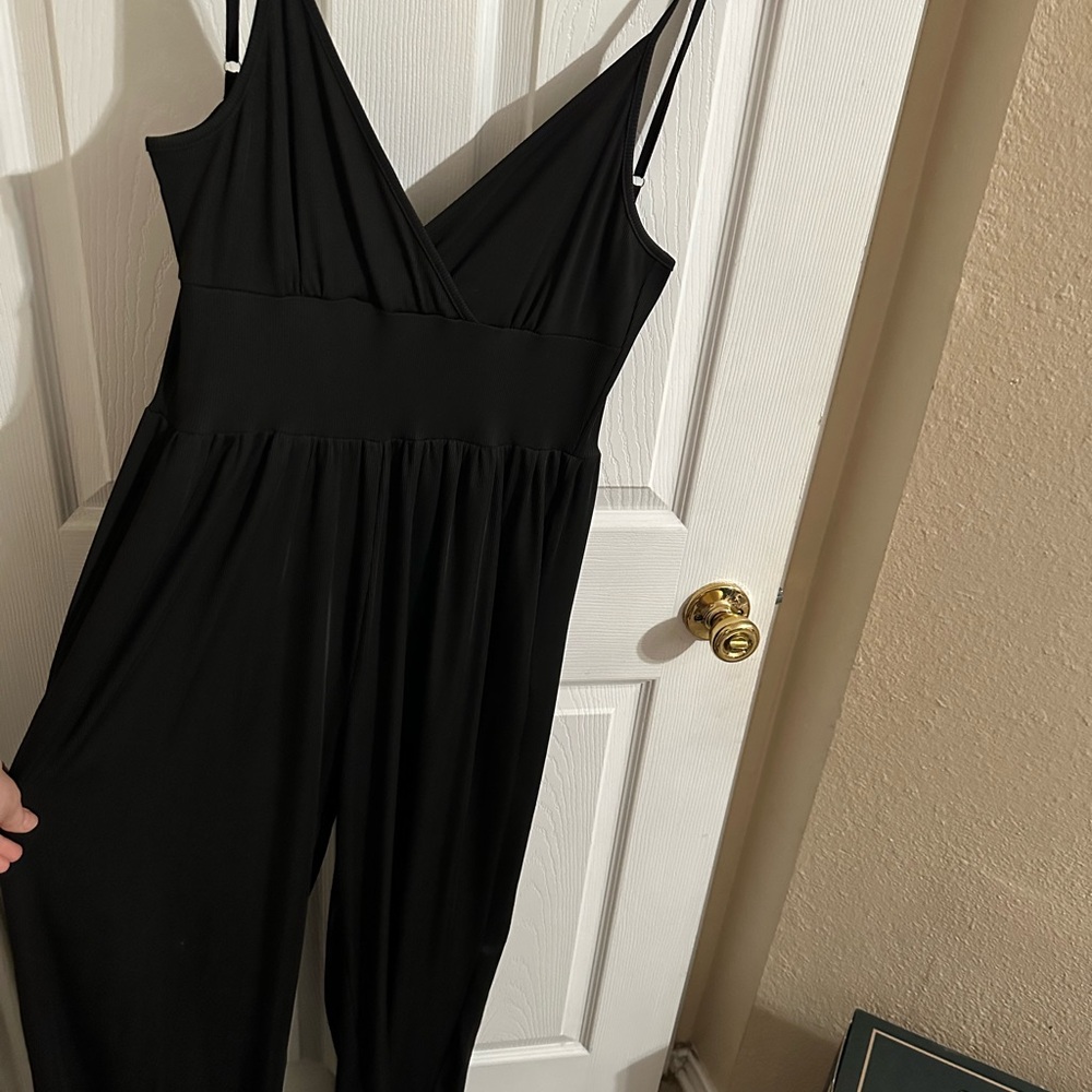 Black ribbed jumpsuit/romper